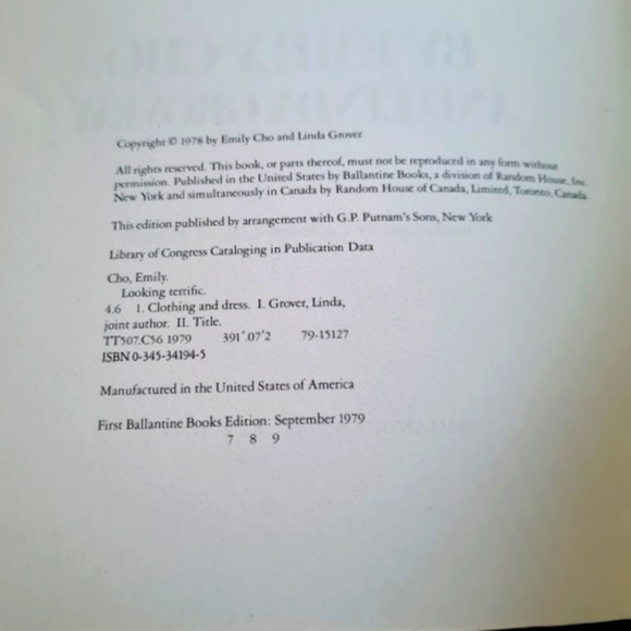 Emily Cho book Looking Terrific Look Your Best - Picture 3 of 5